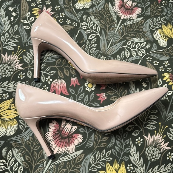 Prada Cream Patent Leather Heels - Picture 5 of 9